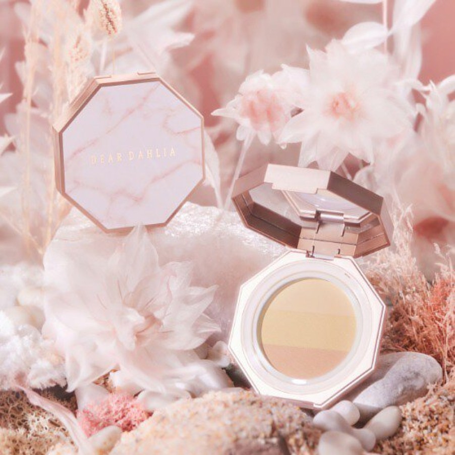 Cosmetics Dear | Dear Dahlia Blooming Edition Sheer Light Finishing Powd